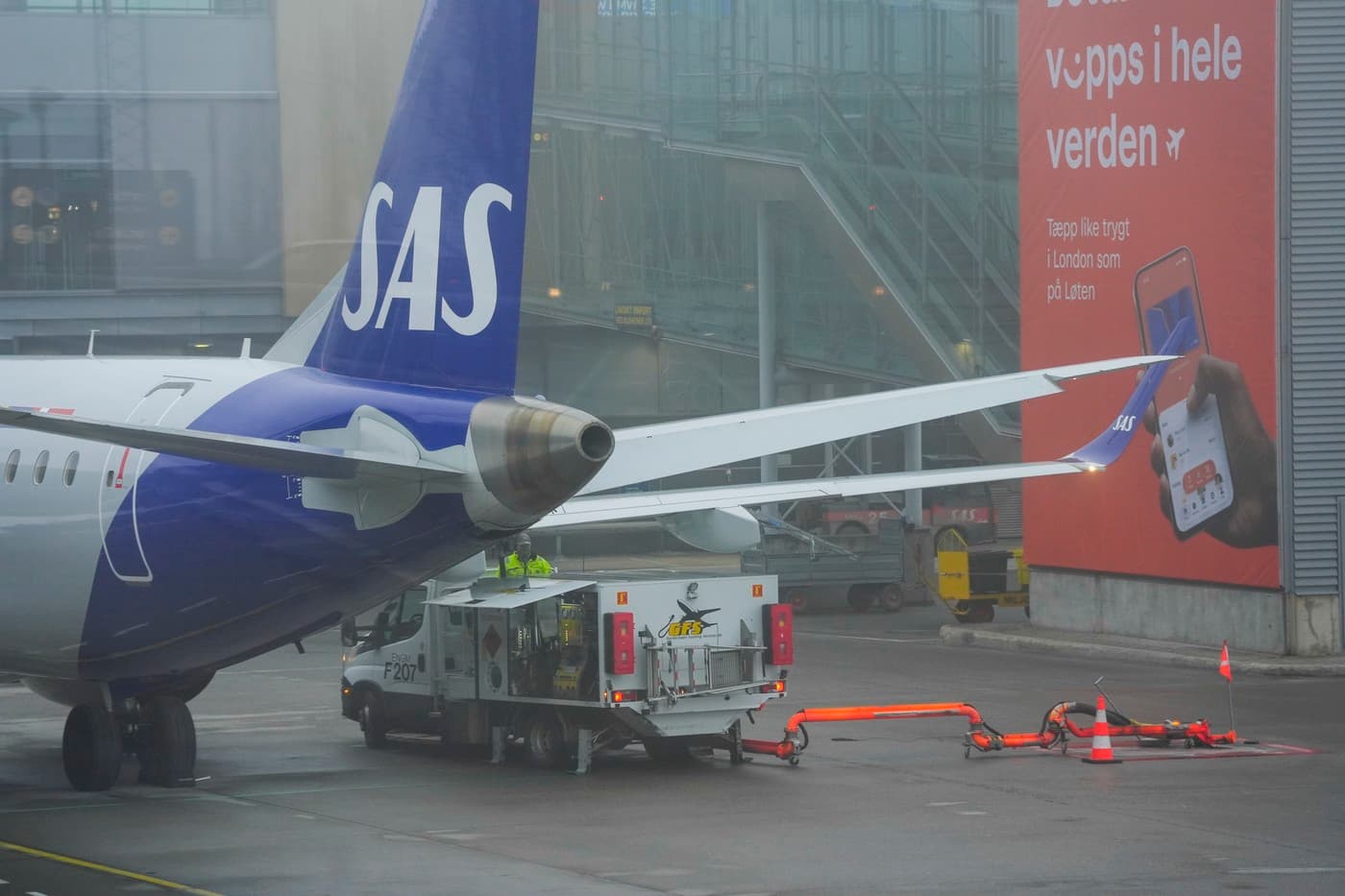 Criza din Iran afectează aviația europeană: SAS anulează 1000 zboruri